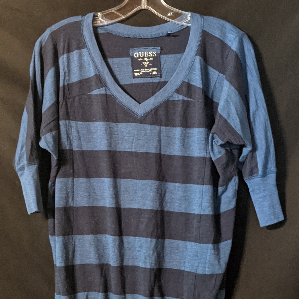 V neck tee